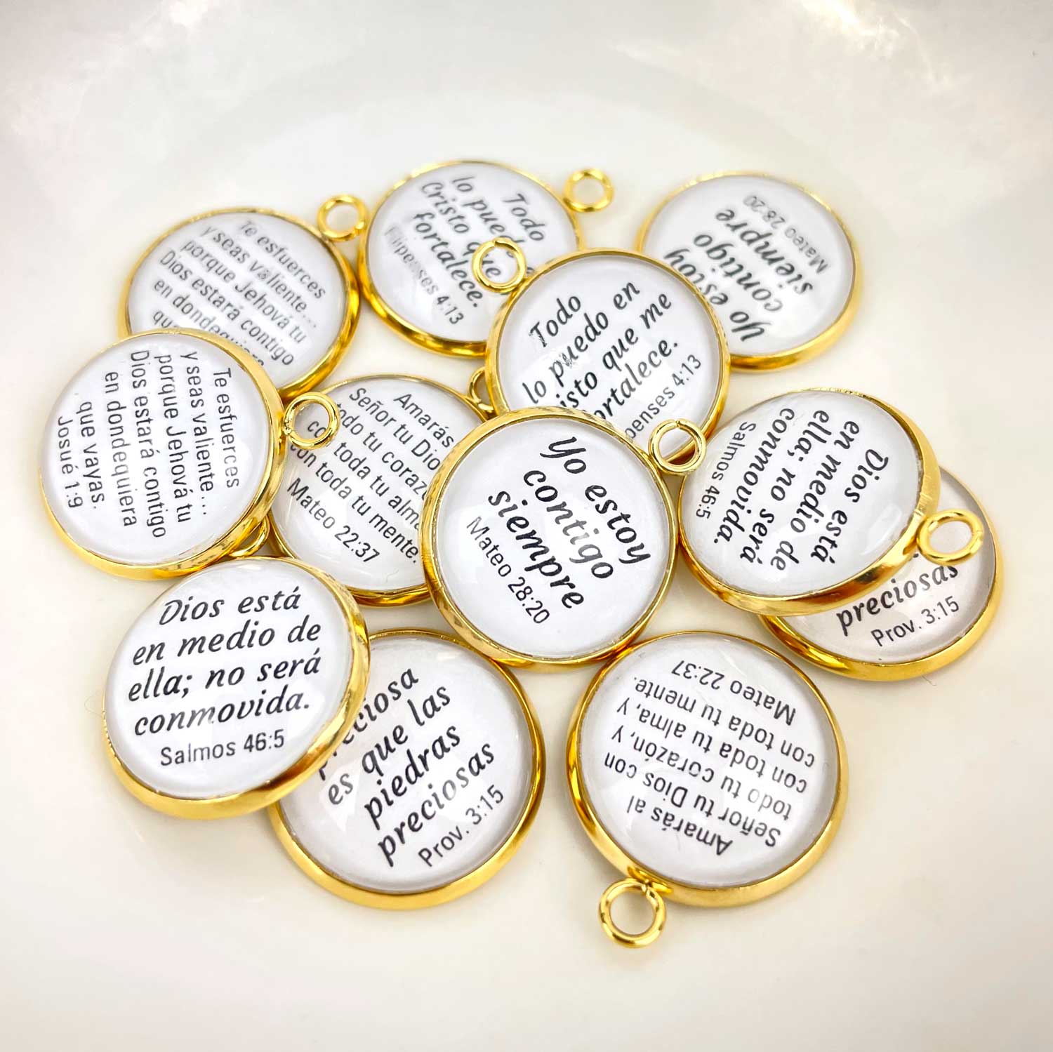 Spanish Scripture Charms – Set of 6 Religious Charms for Jewelry Making – 16 or 20mm, Gold – Bulk Christian Jewelry Charms