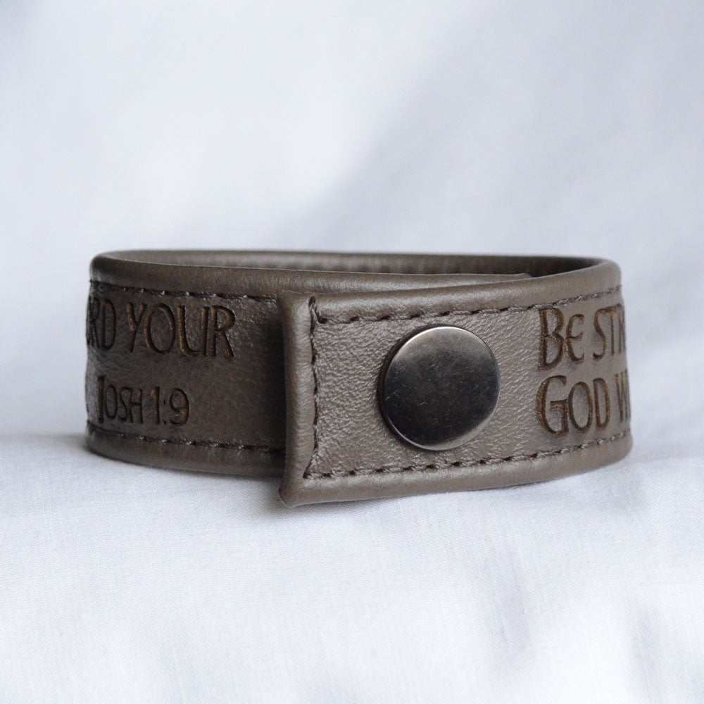 Be Strong and Courageous, Joshua 1:9 – Engraved Italian Leather Bracelet - Brown